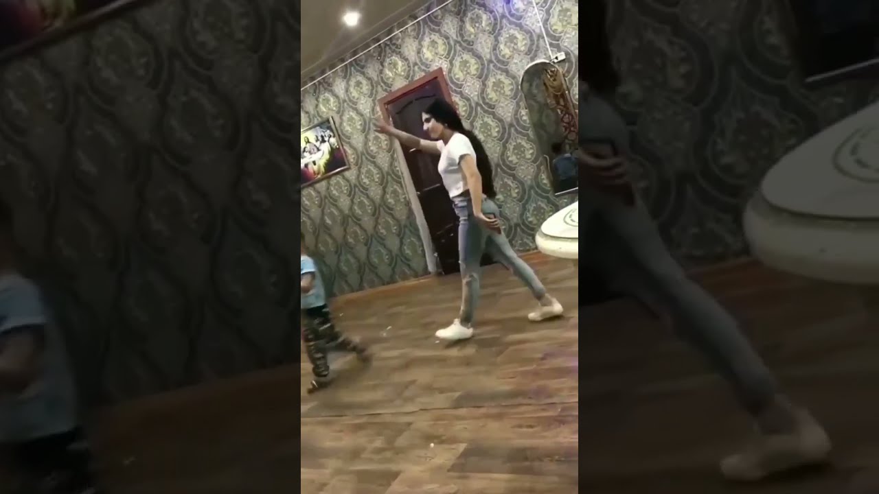 trending Arab girl dance moves 🤗⚡✨💥