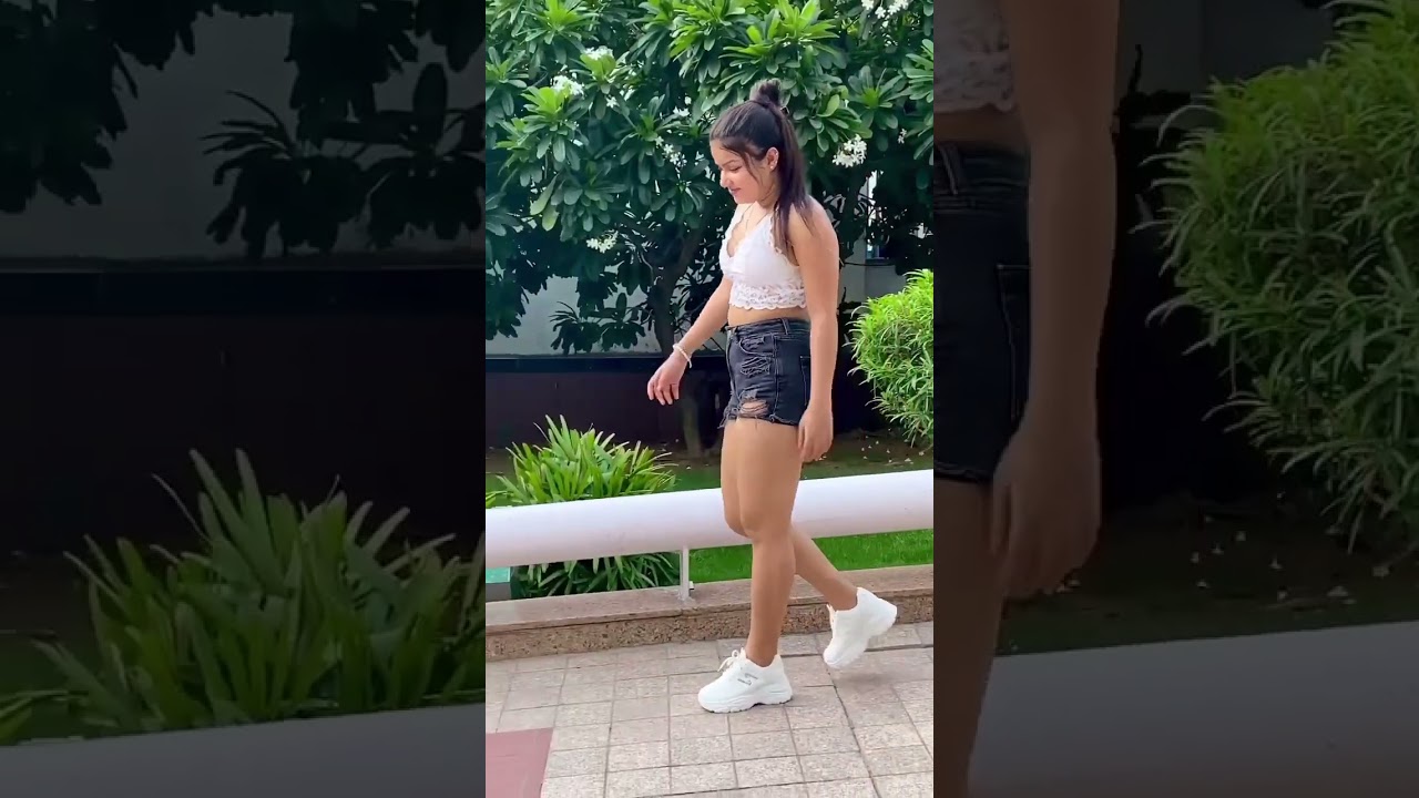 Trendy Tite Hot Pant | Girl in tite Hot pants look | new fashion street look |#girlfashion #hotpants