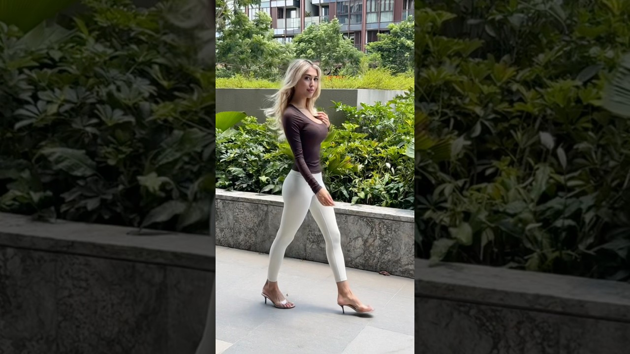 Tried to make you believe in love at first sight #blonde #leggings