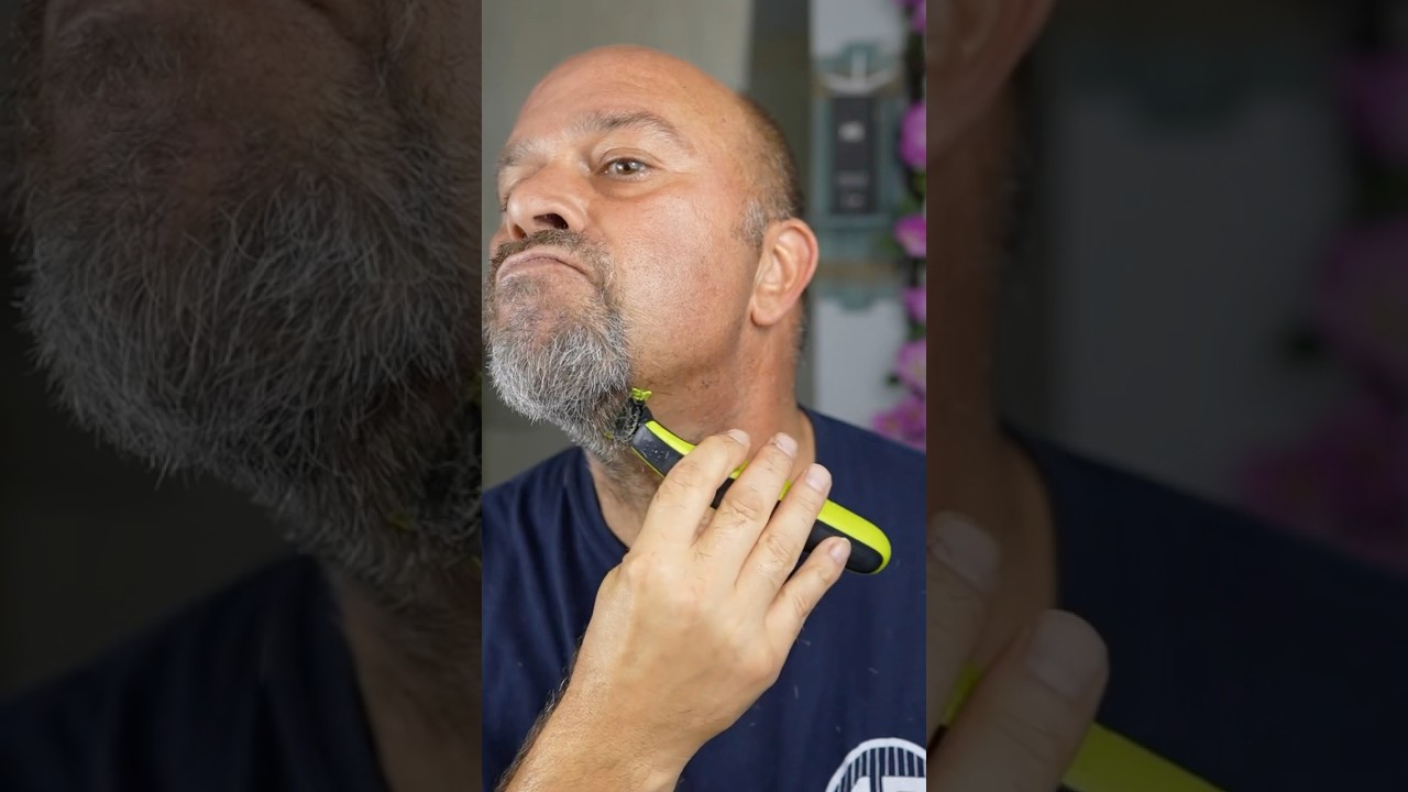 Trimmer vs. Shaver: Philips OneBlade Showdown #philipsoneblade