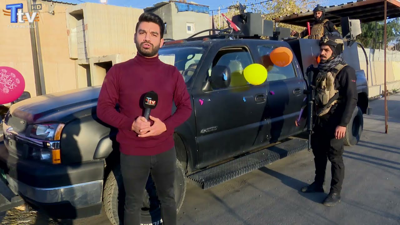 Türkmeneli TV Muhabirleri Ordu Güçlerine Gül Dağıttı