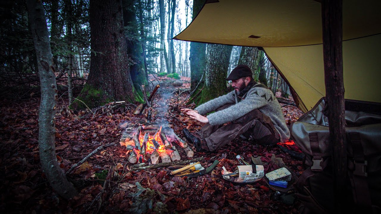 TROIS JOURS SEUL DANS LES BOIS, LE FILM (muet) bivouac cuisine au feu au bois bushcraft vie sauvage
