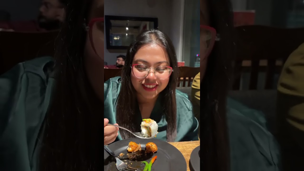 Trying sushi for the first time went right  🍣✅ #sushi #tasting #reaction #went #right #japanesefood