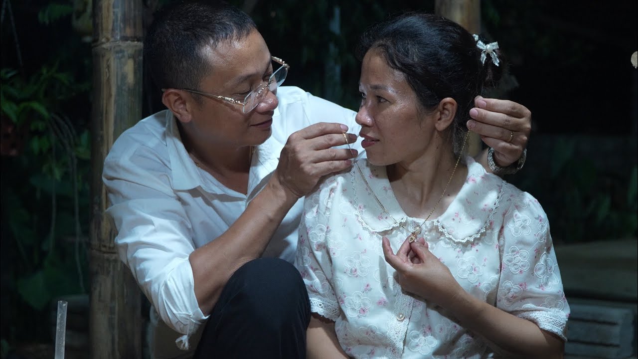 Tu Tieu, a homeless girl, faces many dangers in life, but Uri Ceo does not give up on her.Lý Tử Tieu