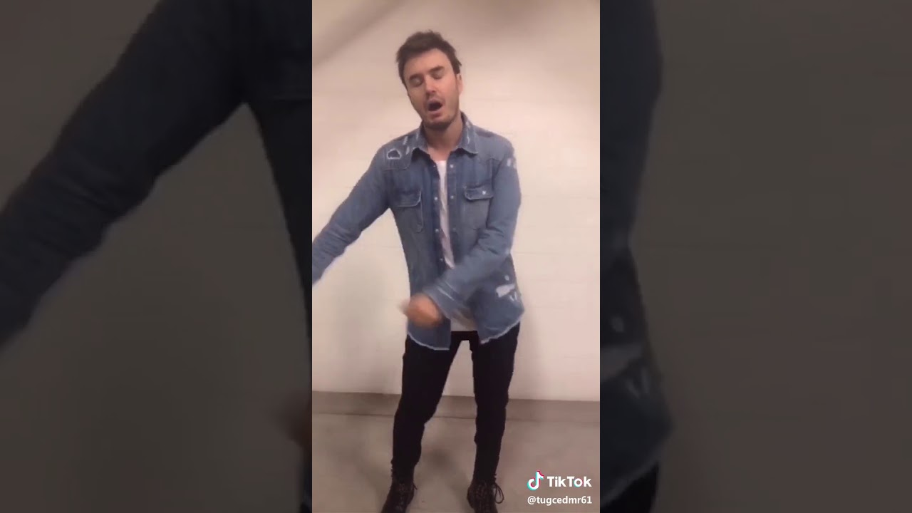 TUĞÇE DEMİR FT. MUSTAFA CECELİ'NİN TIKTOK VİDEOSU  (ÜNLÜLER #3)