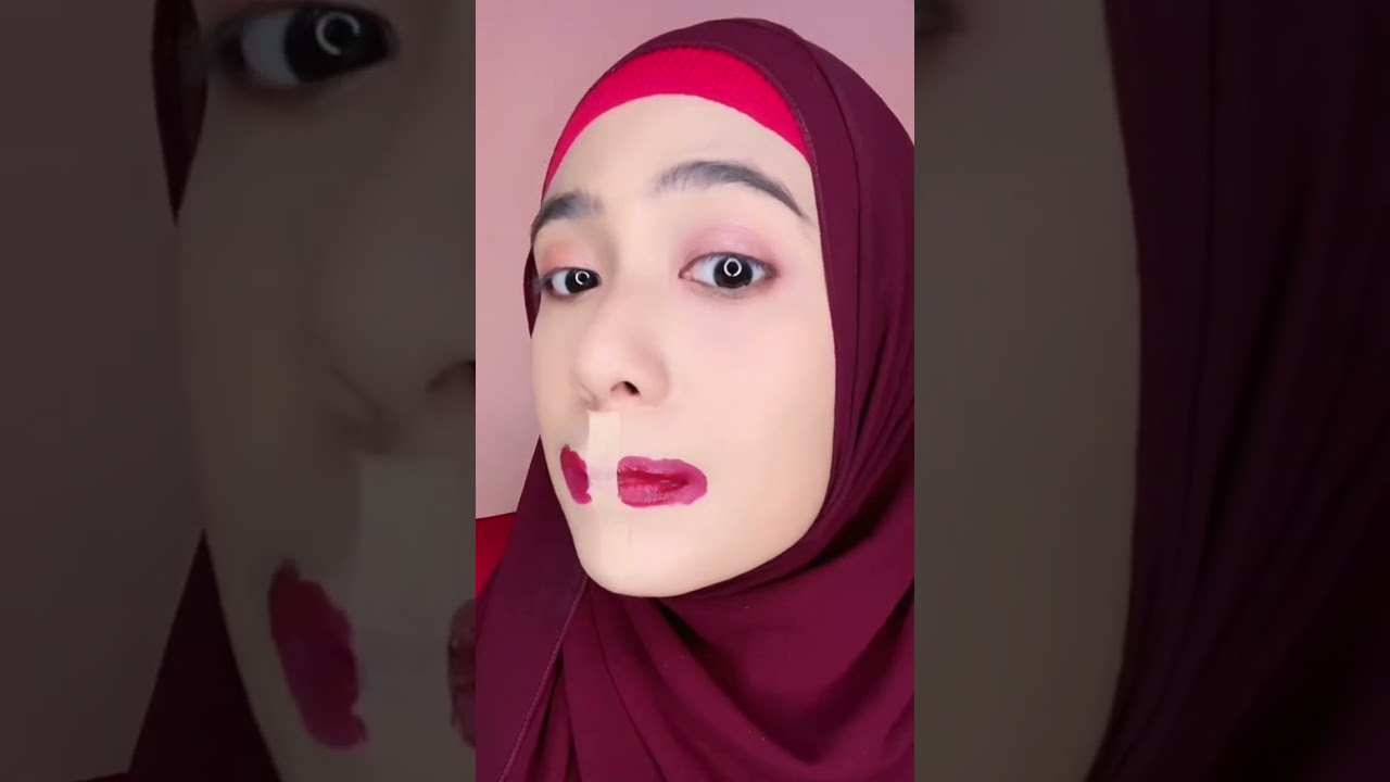 TUTORIAL BIKIN BIBIR KITA JADI DUA
