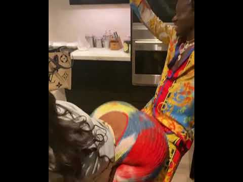 Twerk!!🍆🍑
