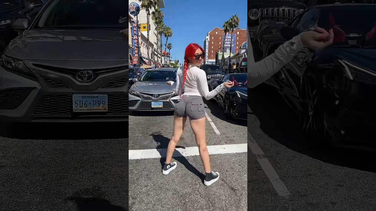 Twerking in public🤪 #public #dance #viral