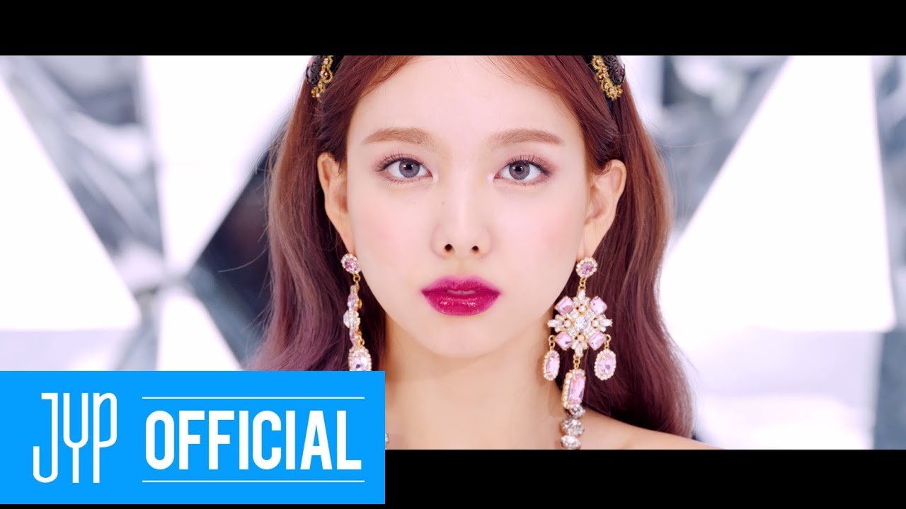 TWICE 
