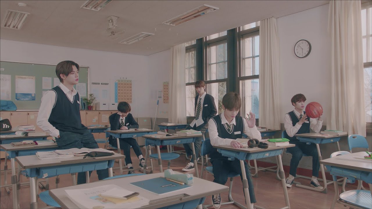 TXT (투모로우바이투게더) '하굣길 (Way Home)' Official MV (Eye Contact ver.)