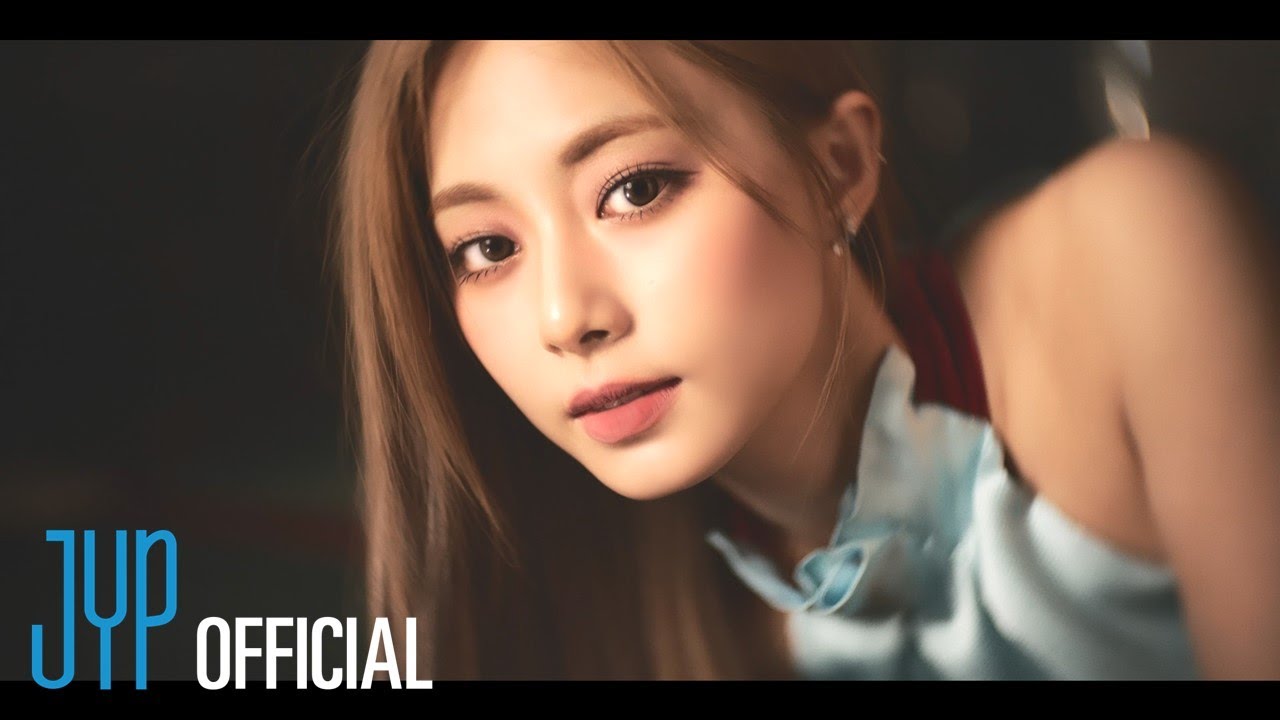 TZUYU 