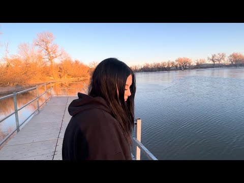 U. (Official music video)