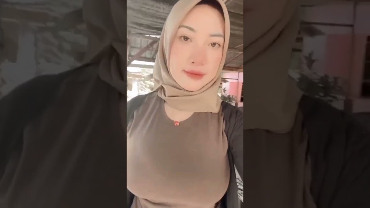 Uhty Baju Coklat, Teteknya Super Besar Bulat Bergoyang-Goyang #shorts #short