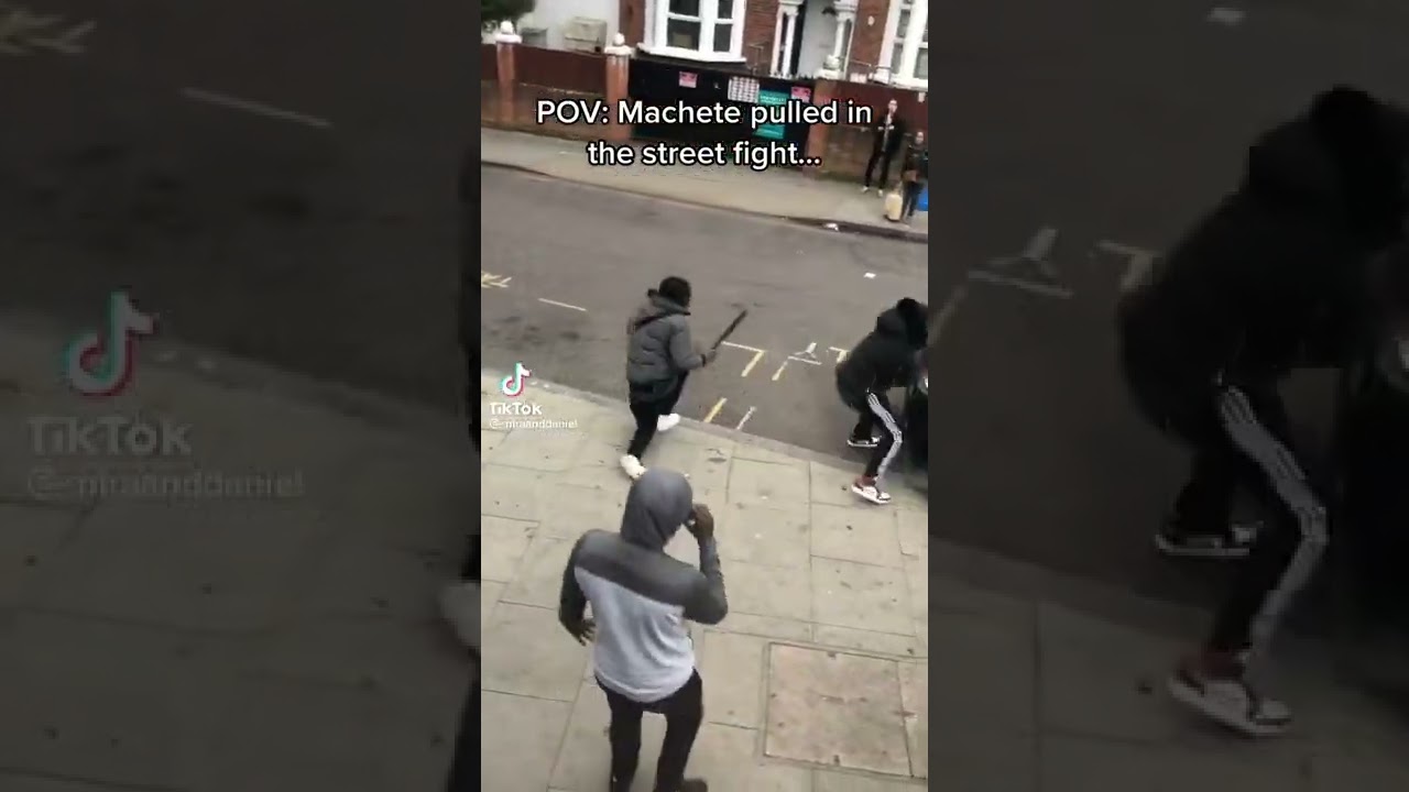 UK 🇬🇧 gang fight.🤯🤯 #shorts #ukdrill #ukgangsterrap #uk #ukulele #british #harlem #harlemspartans