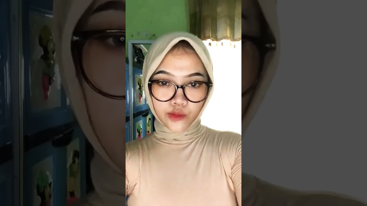 Ukhti Hijab Kacamata Cantik Style Recommend Fashion Week #streethijab #stylehijab #beauty #beauty