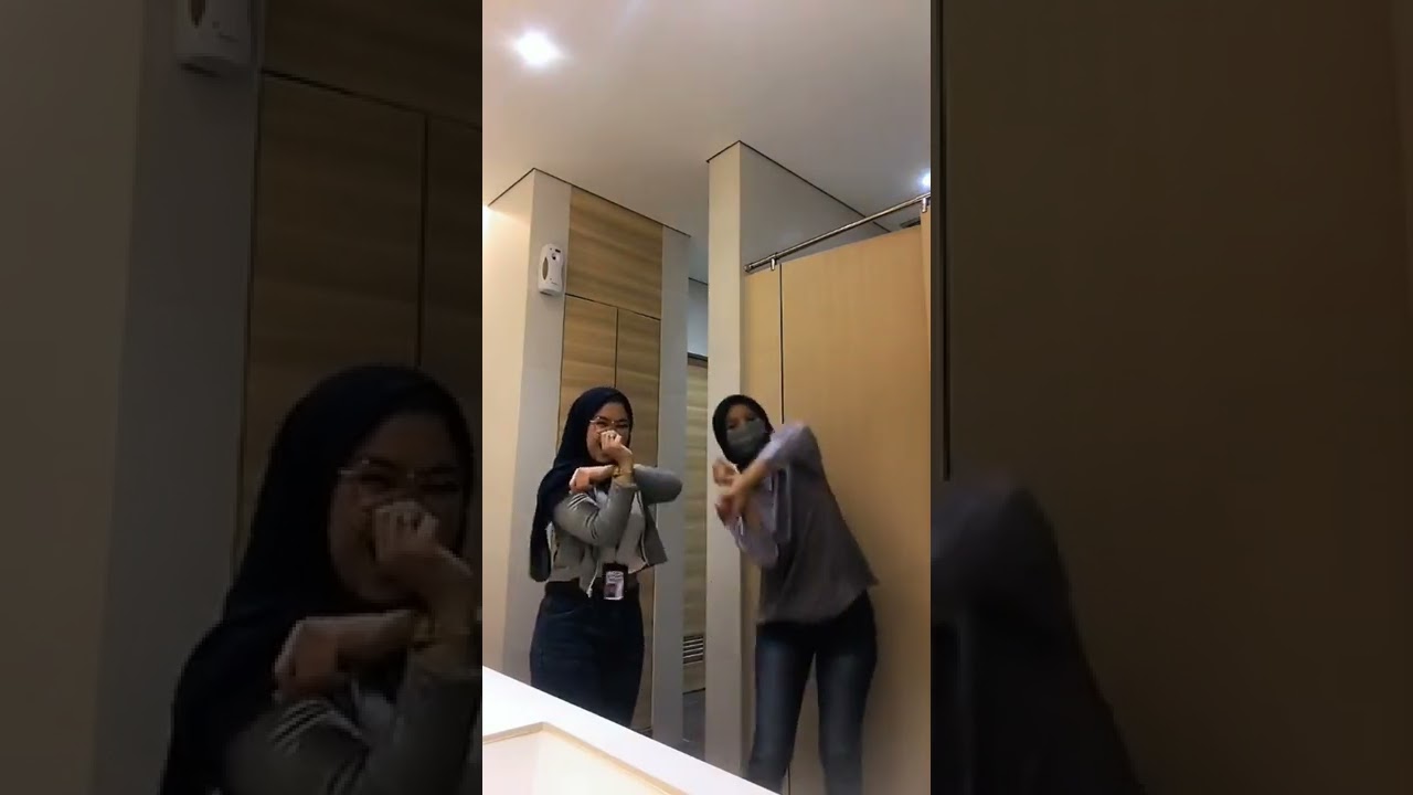 ukhti naughty #shorts #tiktokviral #hijabseksi