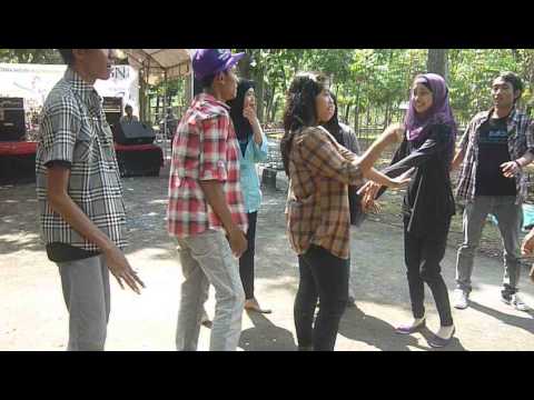 UKM BHAKSOS cover ABG Tua.MOV