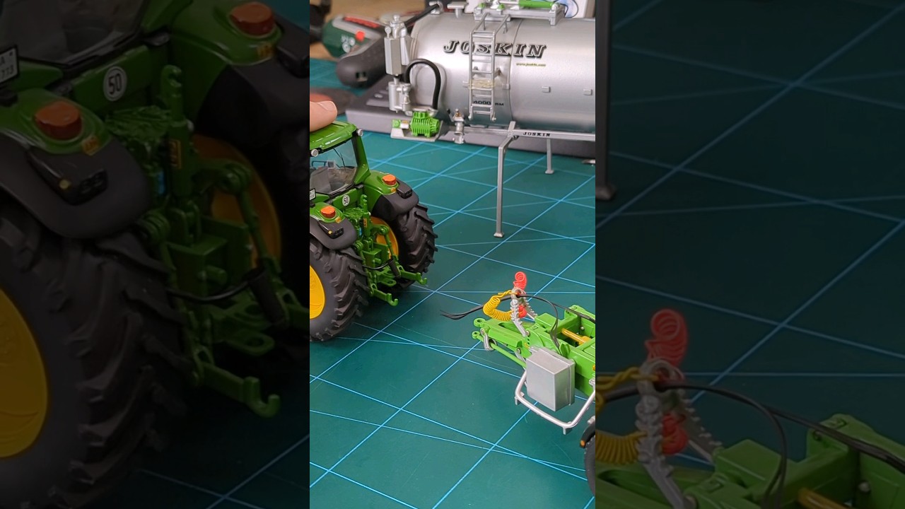 Unboxing 1:32 scale Farming Trailers #unboxing #scalemodel #tractor