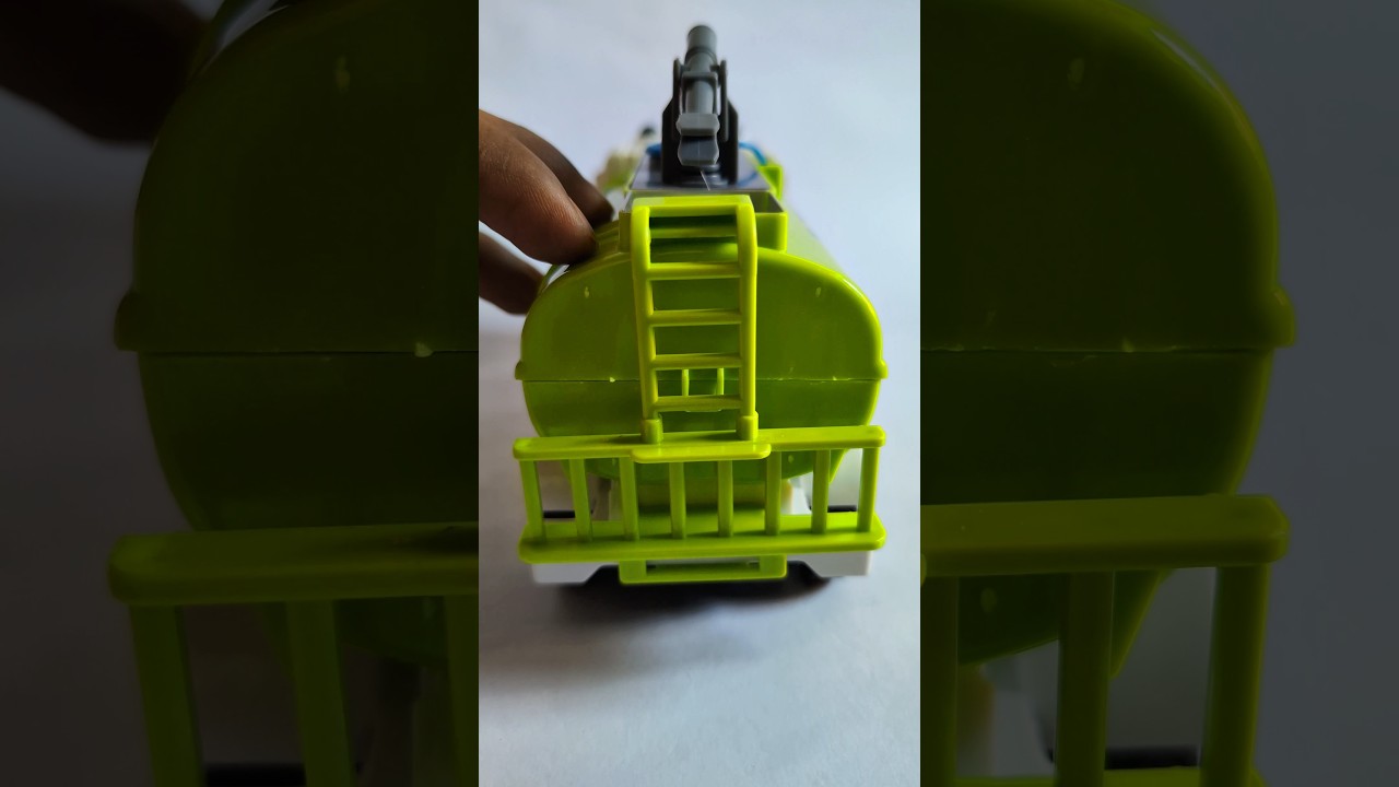 Unboxing and Testing Rc Water Tanker Truck City Clean Vehicle