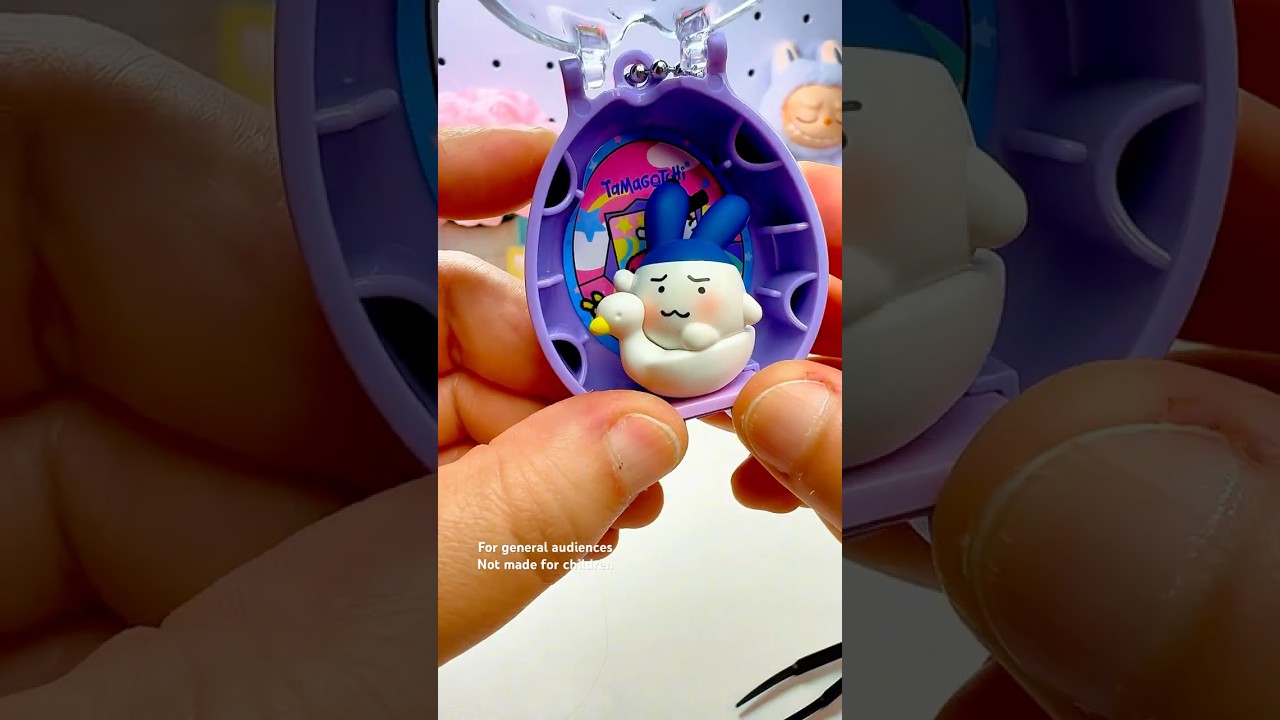Unboxing the coolest @tamagotchi_official_jp collectible I’ve ever seen!!!! #unboxing  #blindbox