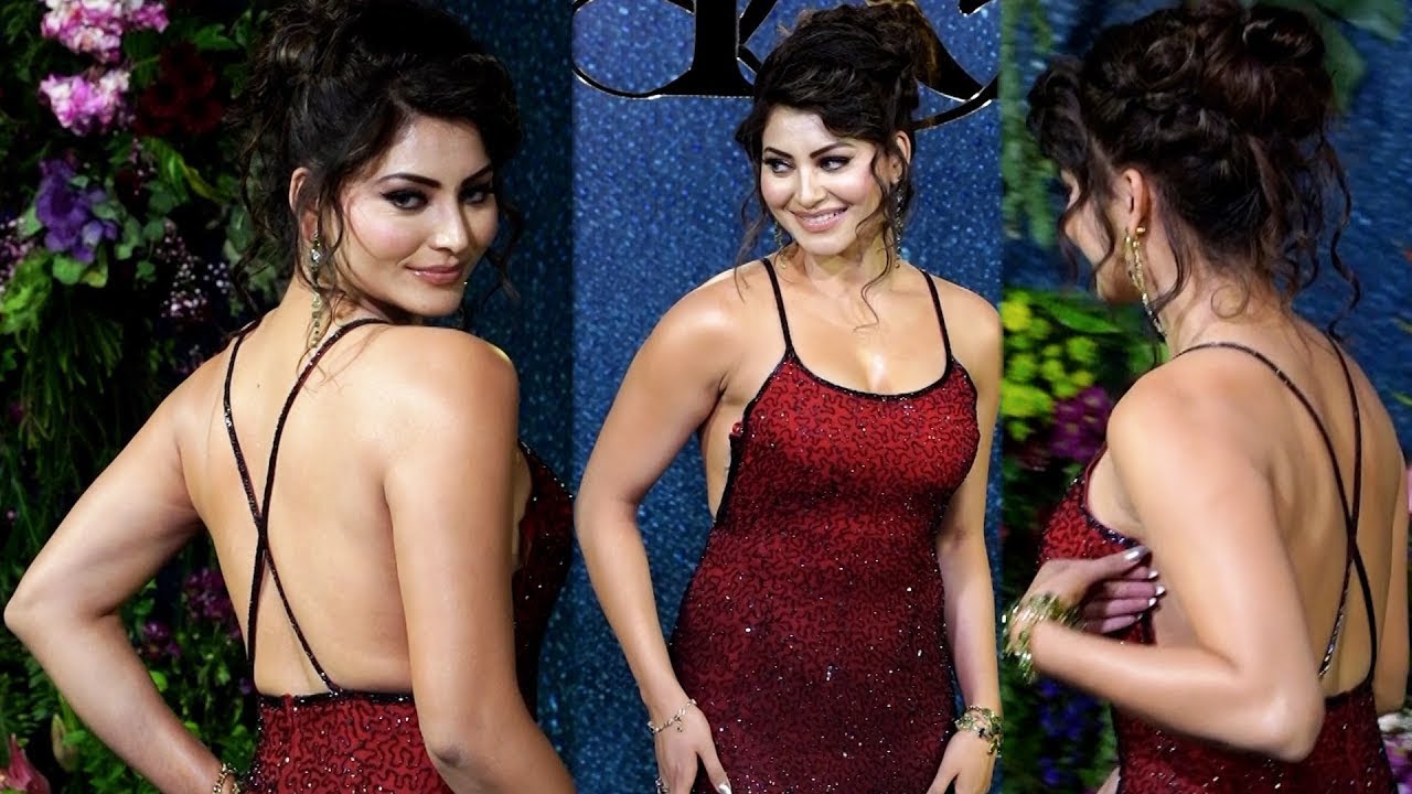 Urvashi Rautela Looking Absolute Stunning & Hot in Red At Randeep Wedding Reception 💃