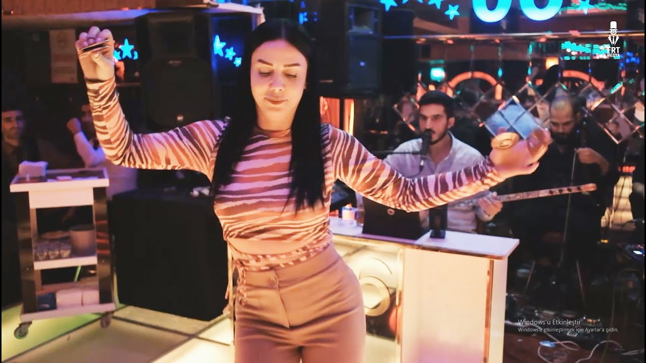 UĞURCAN    AYLA  Kara Duta Yaslandım & Sevmem Bir daha