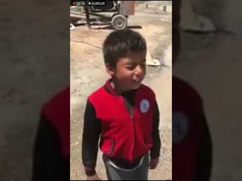 Uzaktan eğitim ile mezun olan çocuk Fatiha okuyor🤣
