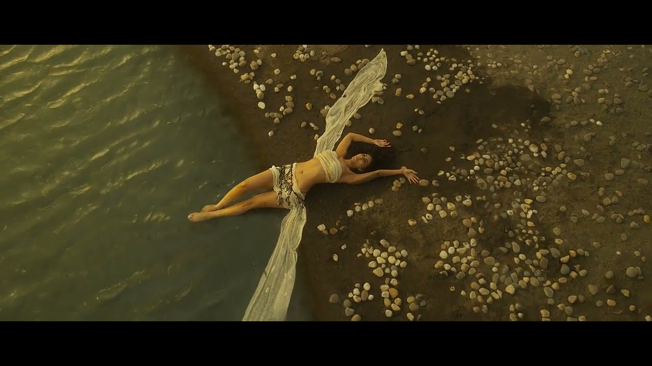#VaaniKapoor Hot #Naked Scenes With #RanbirKapoor From #Shamshera | #Sexy | Full HD in 60 FPS |