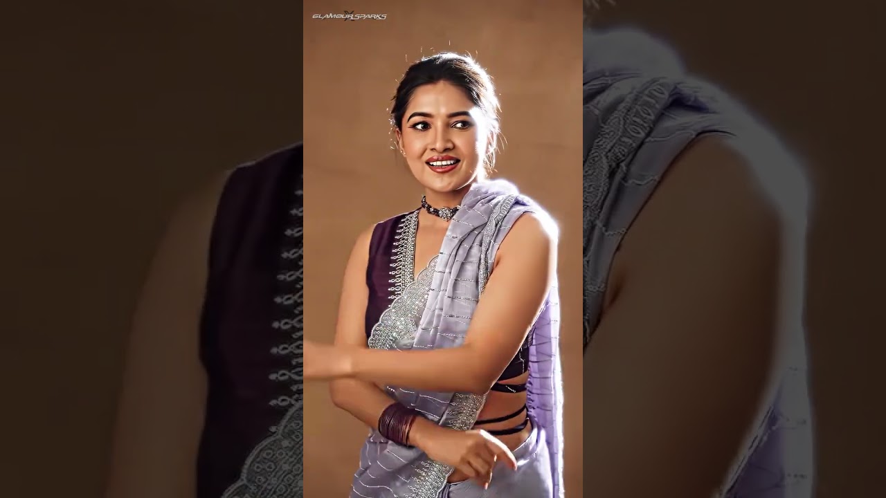 Vani bhojan Hot saree side hip navel shown transparent sexy video photoshoot #vanibhojan