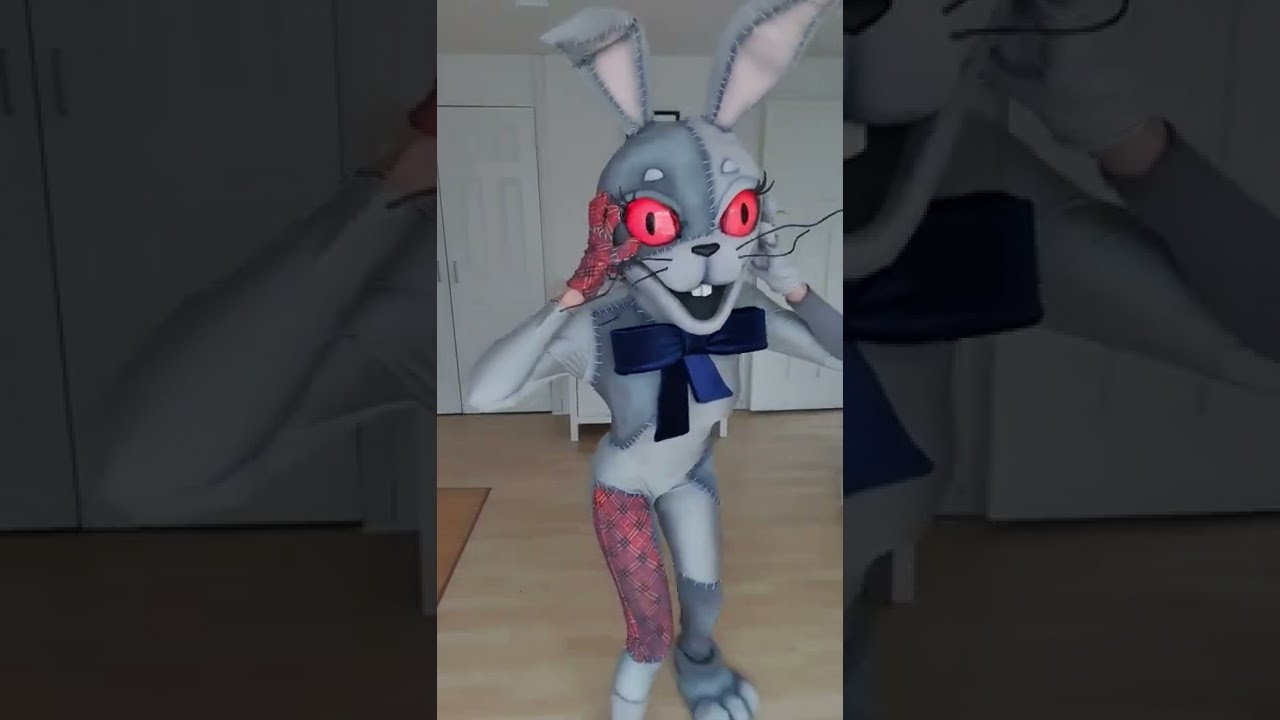 Vanny Fails - Part 1 #fivenightsatfreddys #vanny