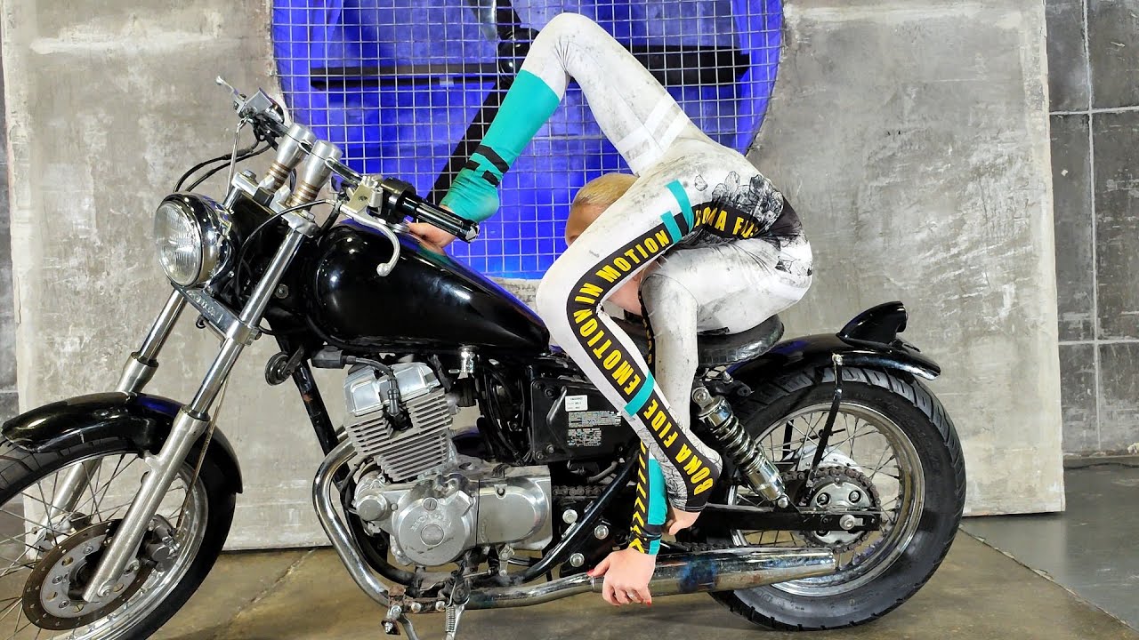 Varvara Extreme Contortion. Flexshow