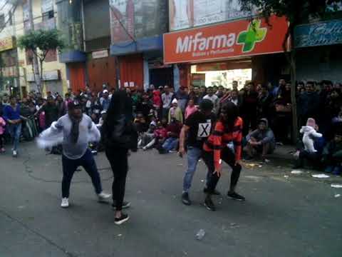 Venezolanas Bailando con Cómicos🎆🎭