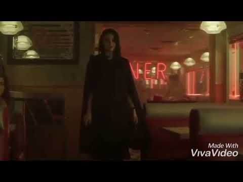 Veronica Lodge¦¦ Castle