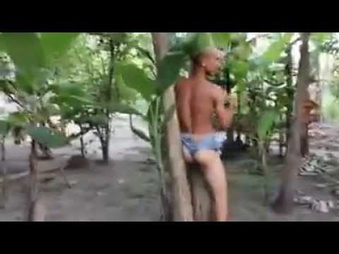 Video Bugil di Kebun