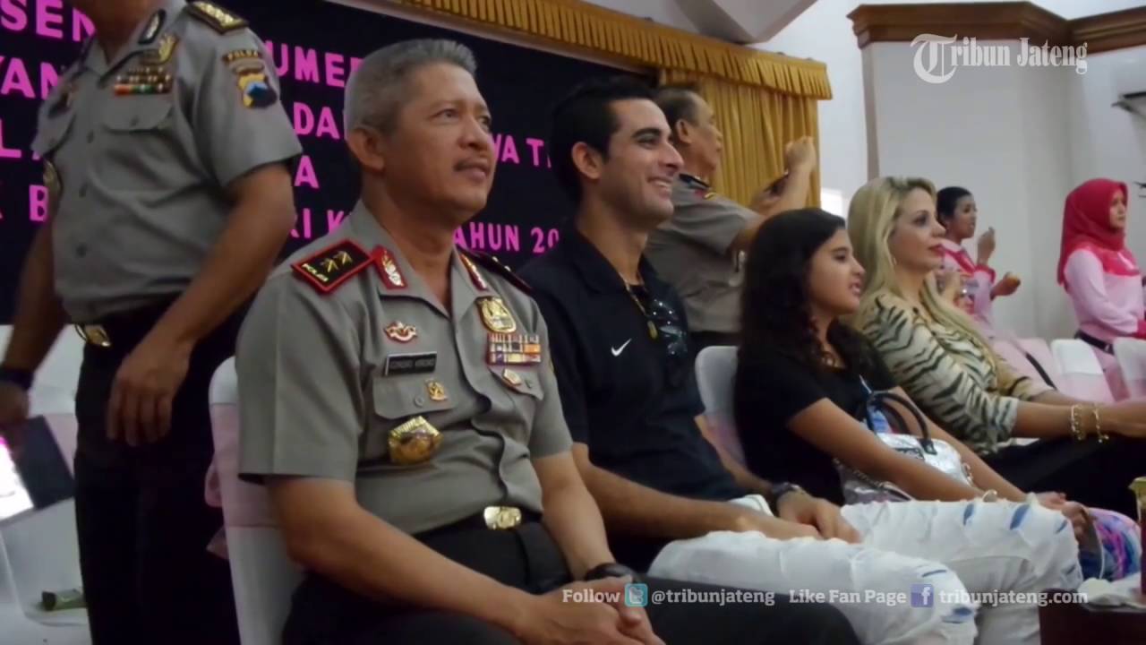 VIDEO HOT Polwan Jateng Goyang Maumere