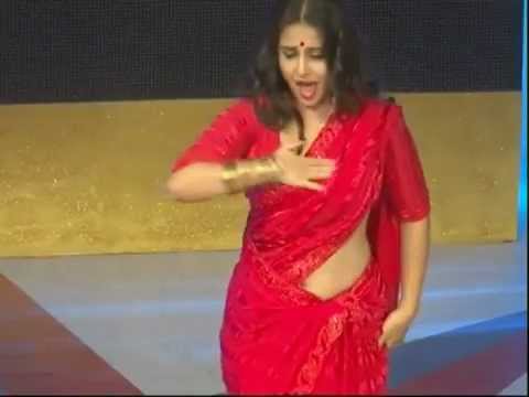 Vidya balan and sakshi tanwar hot dance practice in Red saree  Navel show ★★★★★