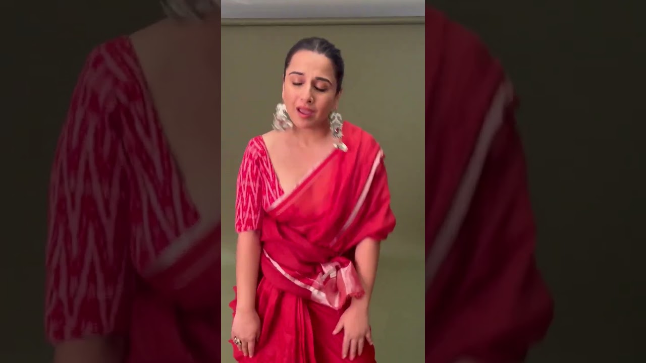 Vidya Balan Sexy Hot Boobies