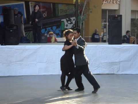 viki b tango