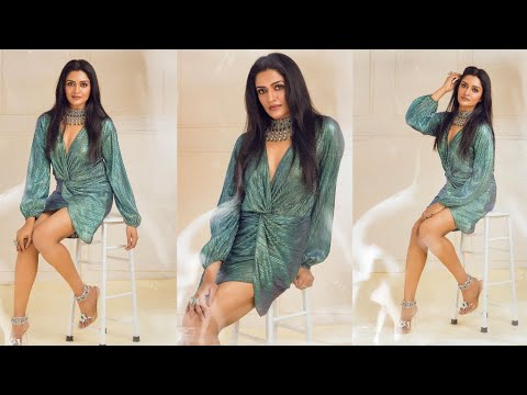 Vimala Raman Latest Hot Images Vertical Close Up Video 2023 |Actresses hot vertical close up video🥰🥵
