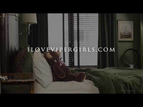 ViperGirls Presents   Waking up with Daphne