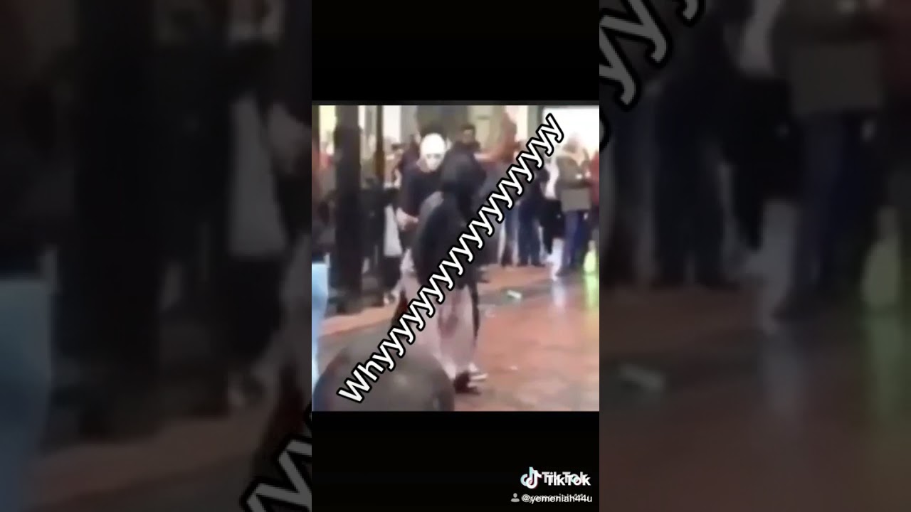 viral video. This video gone viral. Hijab girl dancing on street like a professional.
