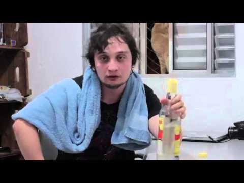 VIRANDO UMA GARRAFA DE 51 em 15 SEGUNDOS!!!   GUSTAVO se deu mau!!!!