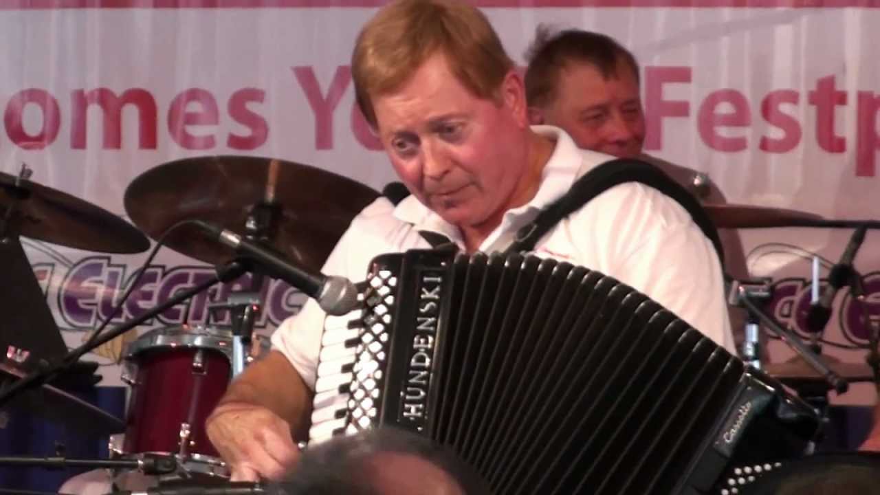 Vito's Silver Wedding Polka - Bud Hundenski & The Corsairs