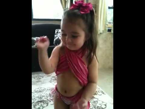 viviana belly roll