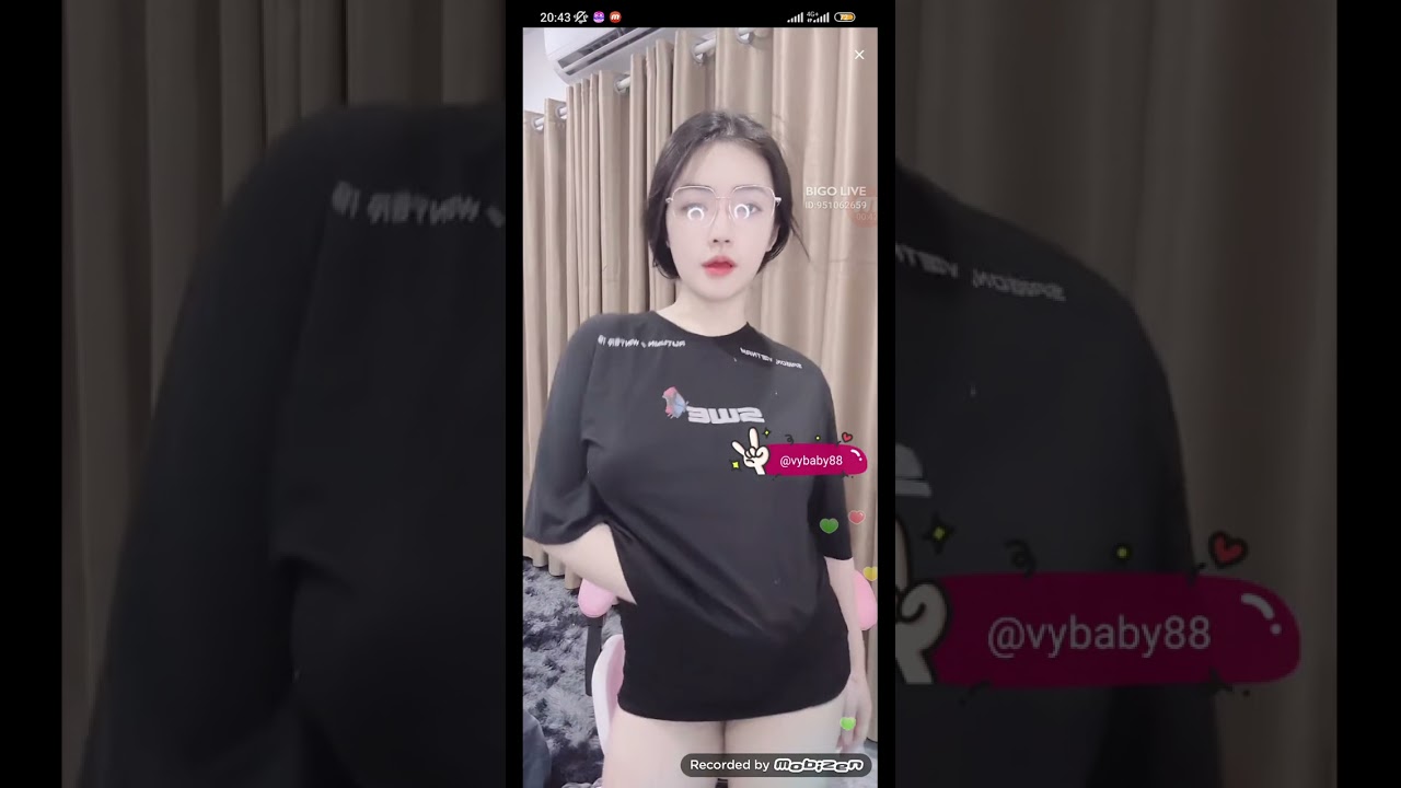 Vy baby rung lắc V1 cực nóng bỏng hấp dẫn 🤩🤩🤩