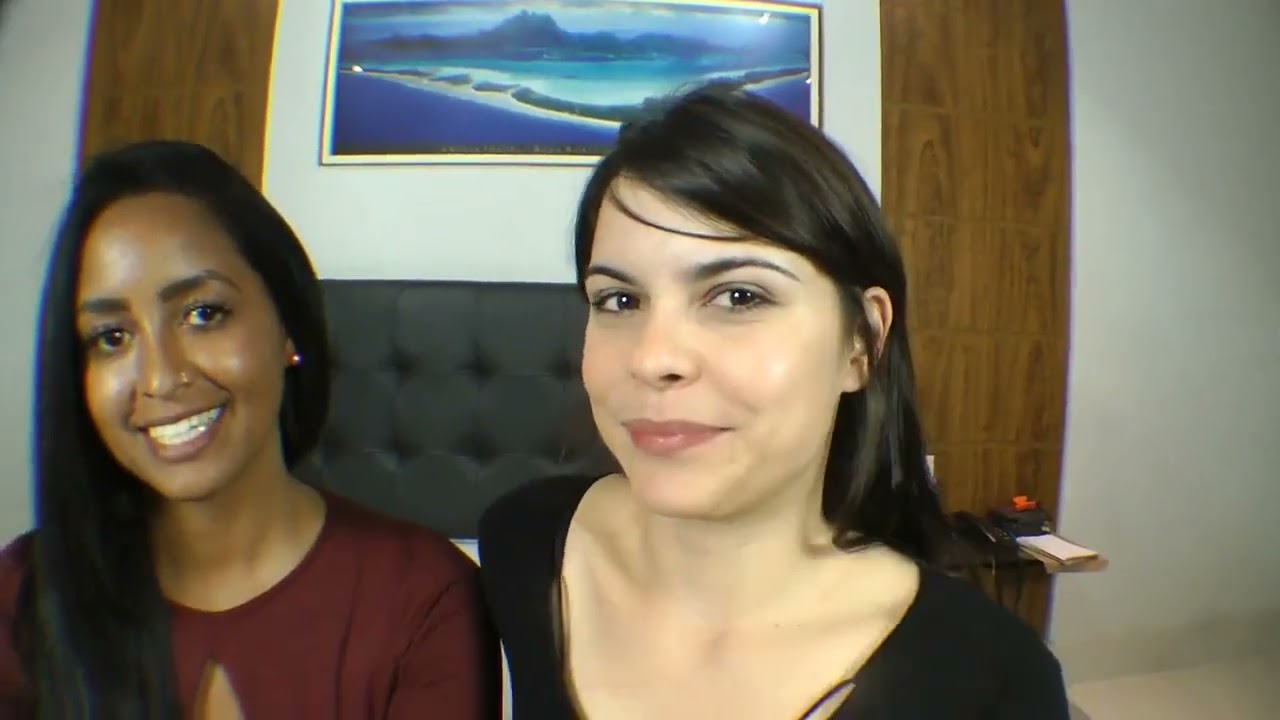 Watch Lesbian Sloppy Kissing with LOTS of Spit howto techniques