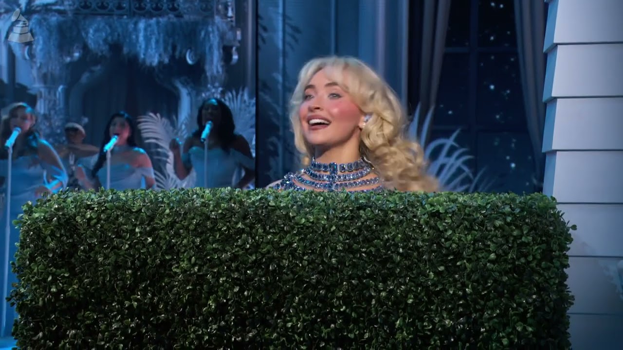 Watch SABRINA CARPENTER perform 
