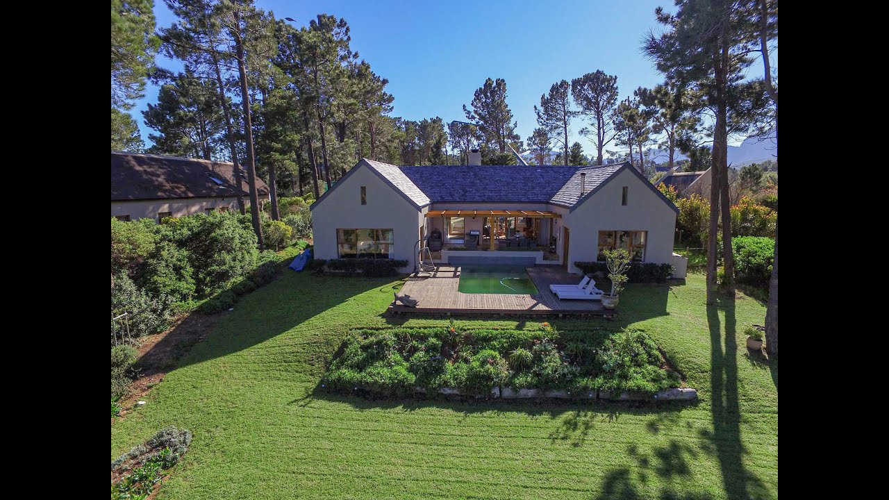 Wedderwill presents Belle Vue - a stylish home with magnificent views
