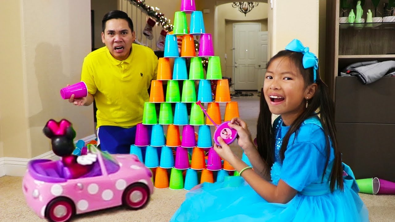 Wendy Builds Colored Cups Wall Fun Kid Toys