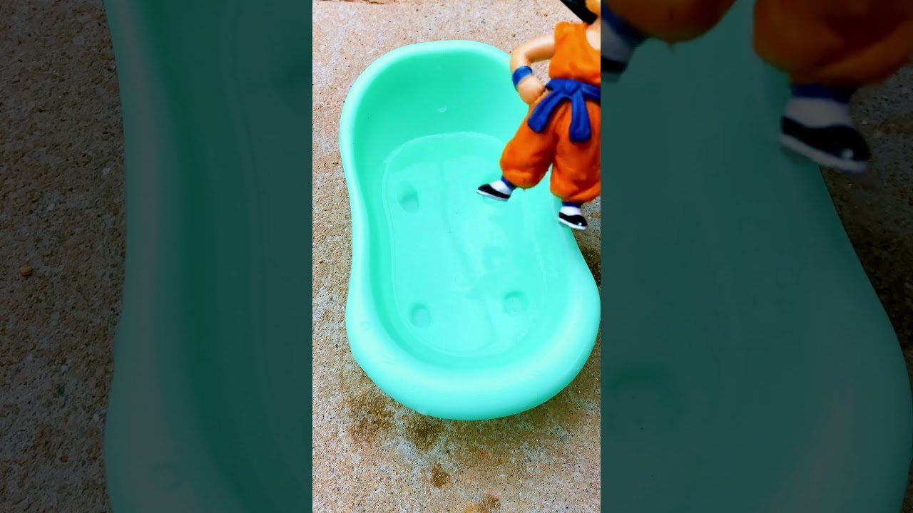 when goku and chichi take a squid bath | Minh Hoàn #dragonball #goku